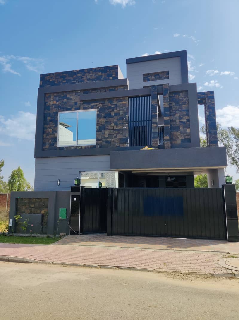8 MARAL BRAND NEW HOUSE AVAILABLE FOR SALE 3