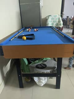 Pool table for 14+