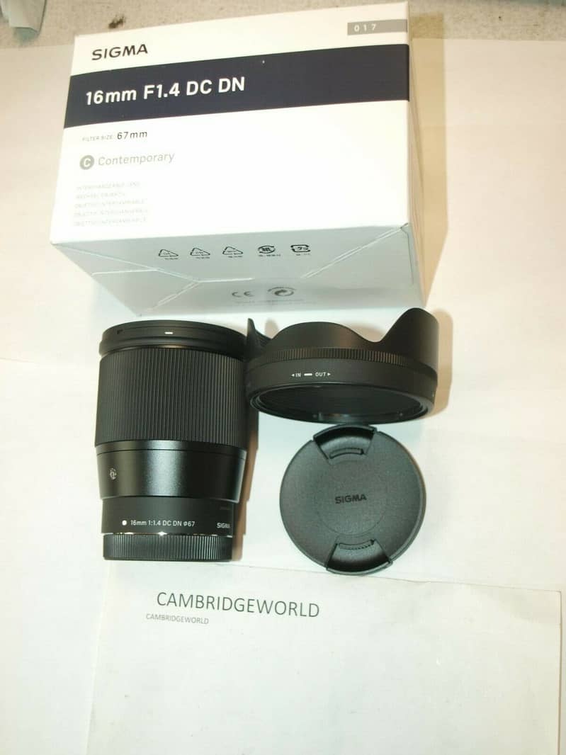 Sony ZV-E10 + 16-50 OSS kit lens + SIGMA 16MM F1.4 DC DN Lens 3