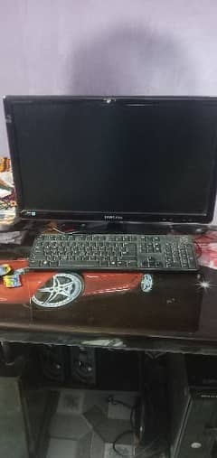 dell PC sumsang 12 walit wali or trolley,,,keyboard,,,, mouse 0