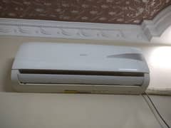 Haier 1  tone Air Conditioner slightly used 9/10 condition