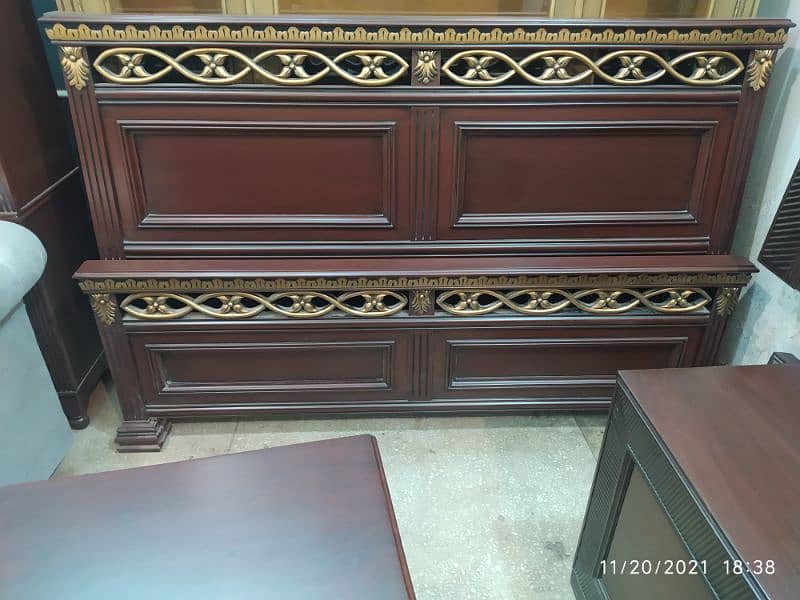 solid sheesham Tali wood king size double bed set best quality Gujrat 1