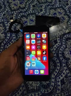 I phone 7 32gb PTA approved onliye sall and exchange 0