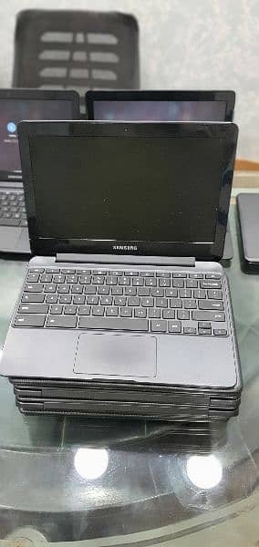 Samsung Chromebook 500C laptop 4