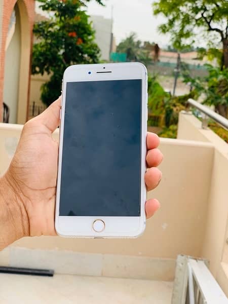 iPhone 8plus Non PTA for sale. . battery health 81% 1