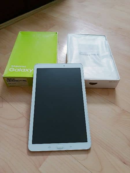 Samsung 10 Inch Tab 3, Tablet  Almost New for Sale 7