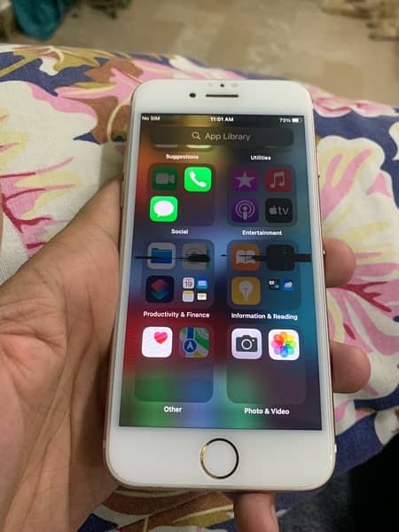 iphone7 32gb pta approved 100% BH line on panel but working perfectly 5