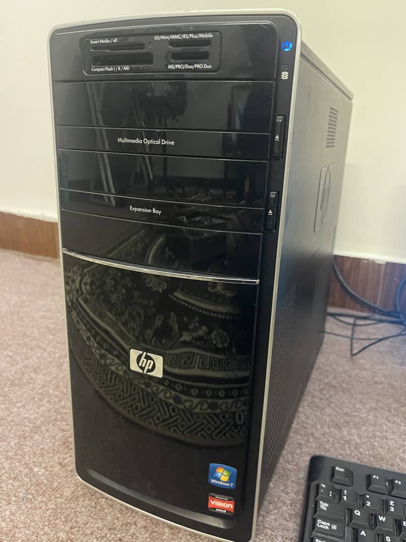 HP Quad Core AMD Gaming PC + Dell Monitor + Keyboard/Mouse + Cables 2