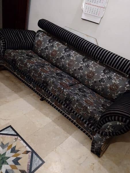 master piece sofas urgent sale 5