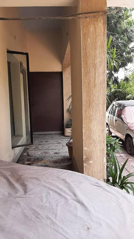 Ravi Block 10 Marla Old House For Sale 20