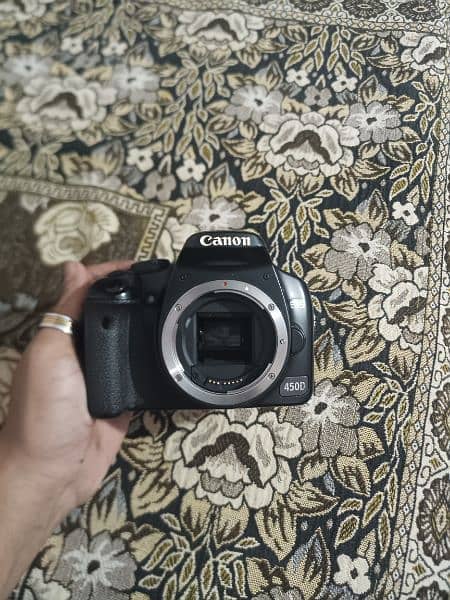 Canon 450d With 70mm lens 4
