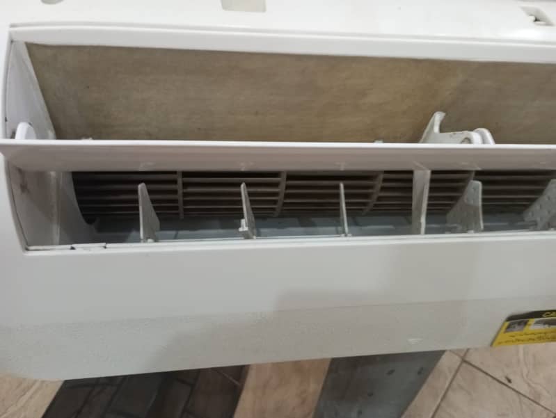 Haier 1 Ton AC | Split almost new condition 6