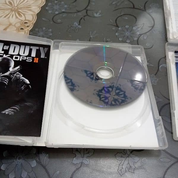 Call of Duty 04 cd's & FIFA 12 3