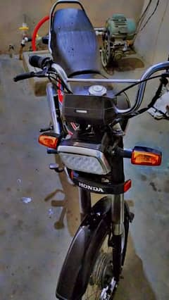 HONDA CD70 2017