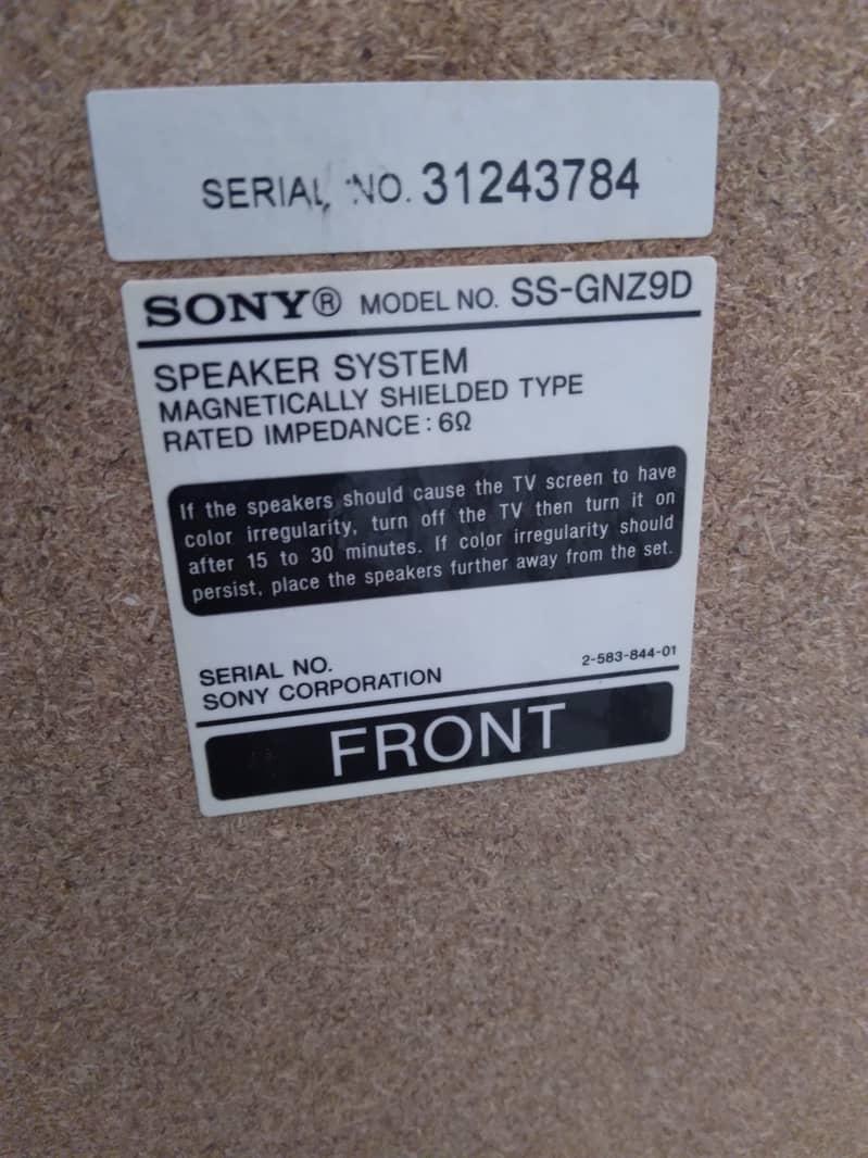 Sony MHC-GNZ7D 3-DVD/CD Mini Hi Fi System 4