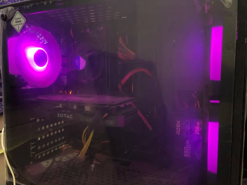 PC for GAMING AND VIDEO EDITING Intel(R) Core(TM) i7-7700 CPU/RTX 2060 18
