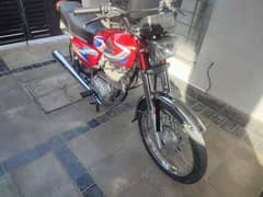 Honda 125
Good condition
Model 2022
Red color
For more details contact