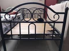 2 single iron bed