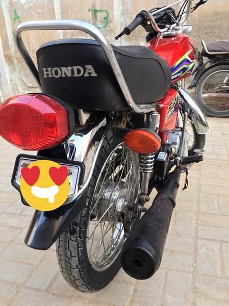 Honda 125 rad colour Karachi number 4