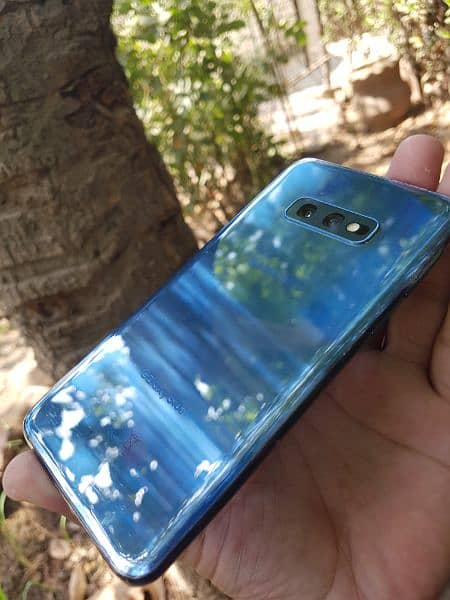Samsung Galaxy s10e Non pta 10/10 condition 4