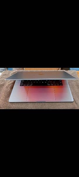 MacBook M1 Pro 2021 32GB 512GB 16" CTO Model A2485 0