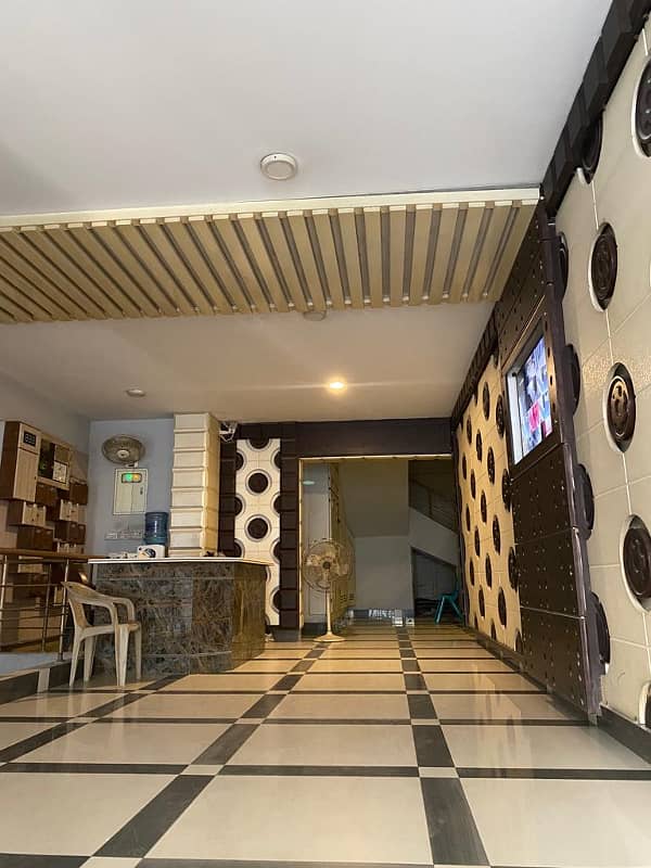 3 BHK Spacious Luxury Apartment at Sindhi Muslim 10