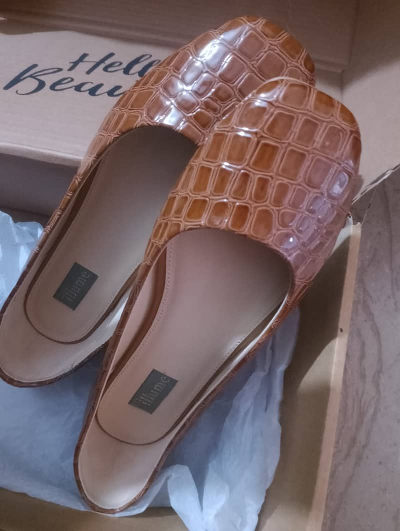 i am selling ladies shoes 0