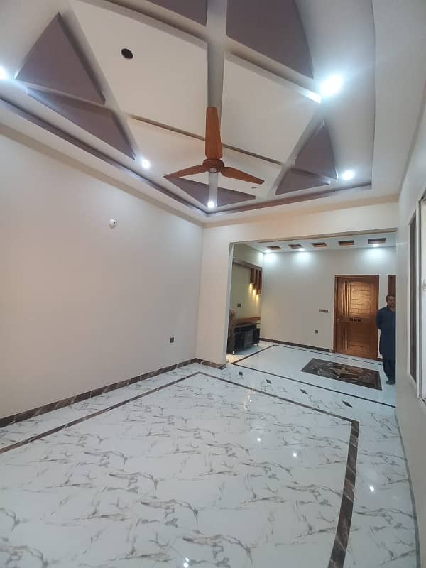 Centrally Located House Available In Saadi Garden - Block 1 For sale 7