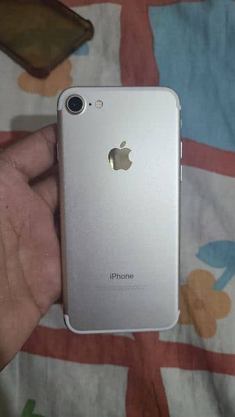 Iphone 7 32gb non pta but sim is working 0