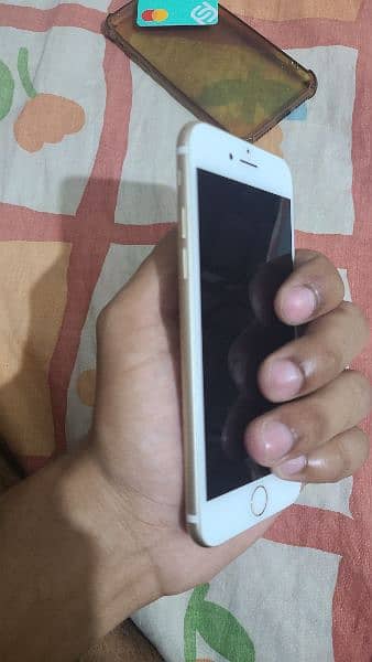 Iphone 7 32gb non pta but sim is working 2