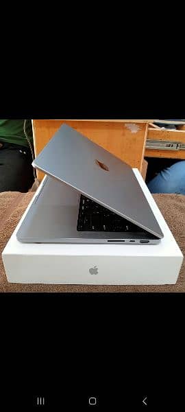 MacBook M2 Pro 2023 16GB 512GB 14" MPHE3 With Box 9