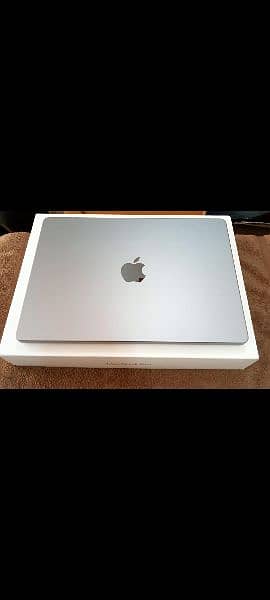 MacBook M2 Pro 2023 16GB 512GB 14" MPHE3 With Box 11