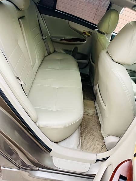 Toyota Corolla Altis sr 2014 full option 8