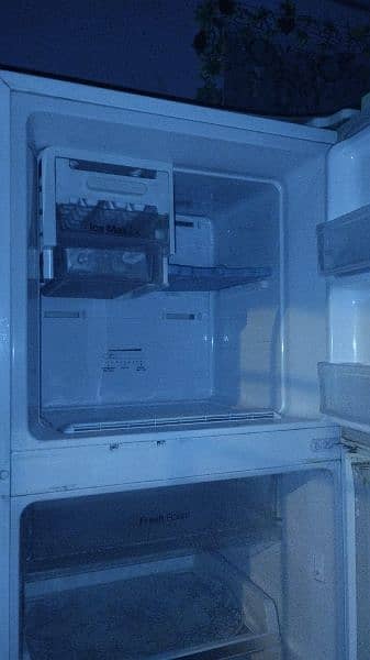 Samsung refrigerator for sale 8