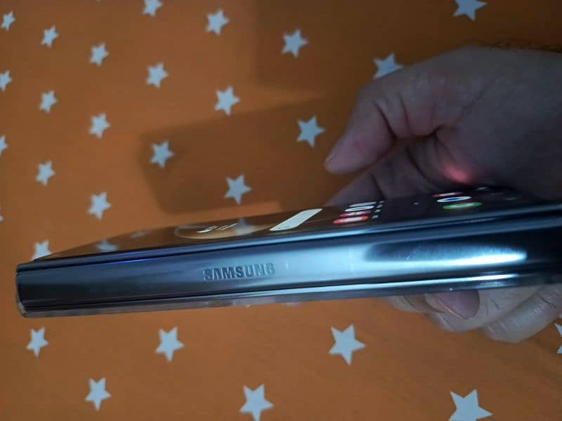 Samsung Galaxy Fold 4 - 512Gb 2