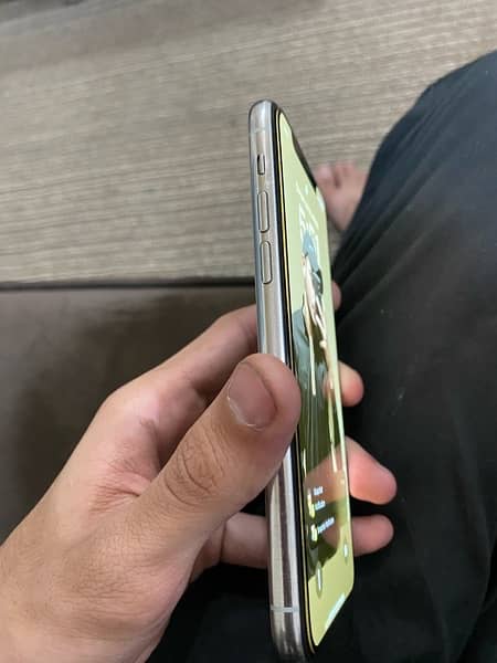 Iphone 11 Pro-256gb-Pta Approved -Waterpack 4