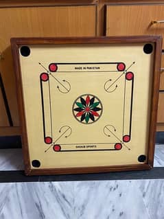 Carrom board only 5 days used