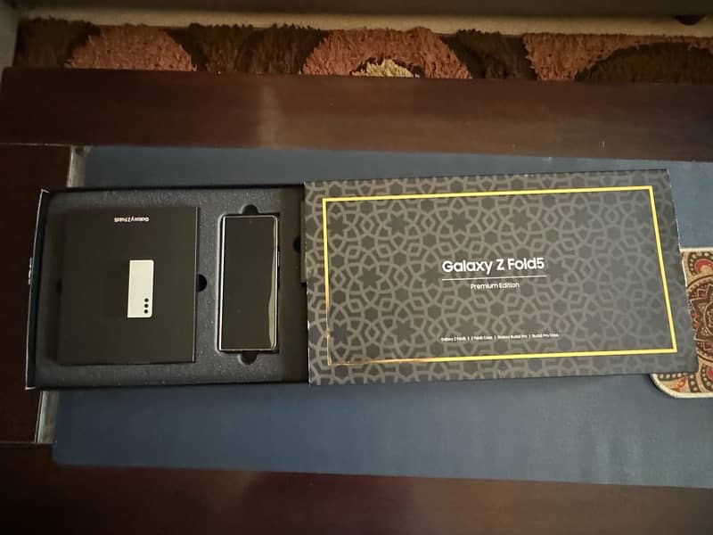 Samsung z Fold 5 1 TB premium Edition 6