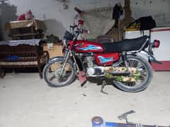 bike for sall. serious buyer rabta karein 0