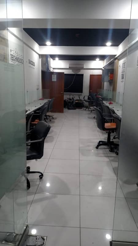 Near 26 Street Furnished Office For Rent 25 Persons Setting With Lift Back Up Generator 24& 7 Time 11