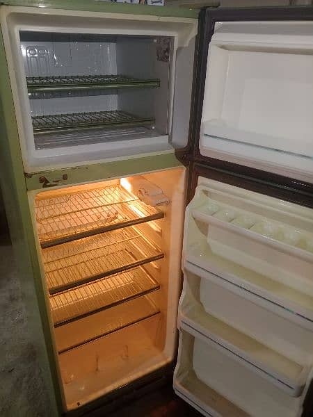 Dawlance fridge for sale 3