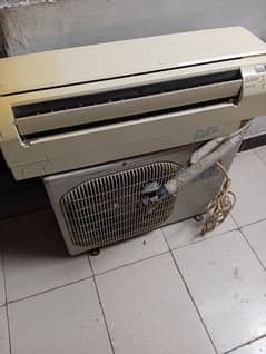 Split Ac 1 ton mitsubishi ,Excercise machine and bed for sale 0