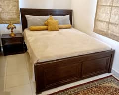 Queen Size Wooden Bed, 1 Side Table & Mattress