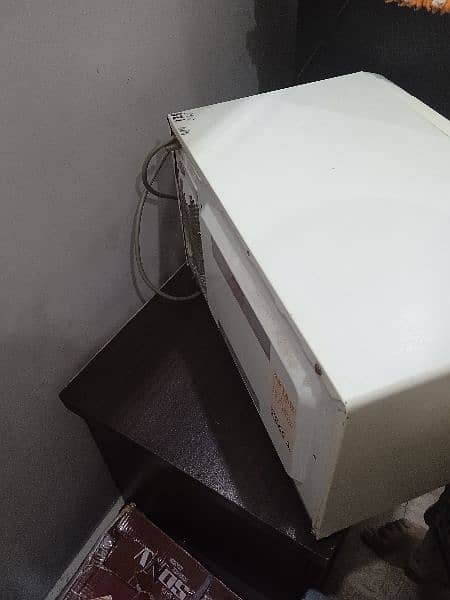 microwave oven used good condition 3