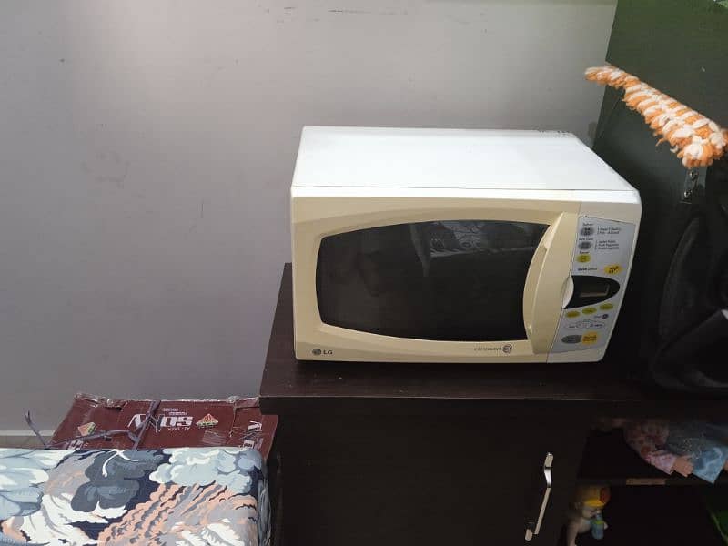 microwave oven used good condition 4