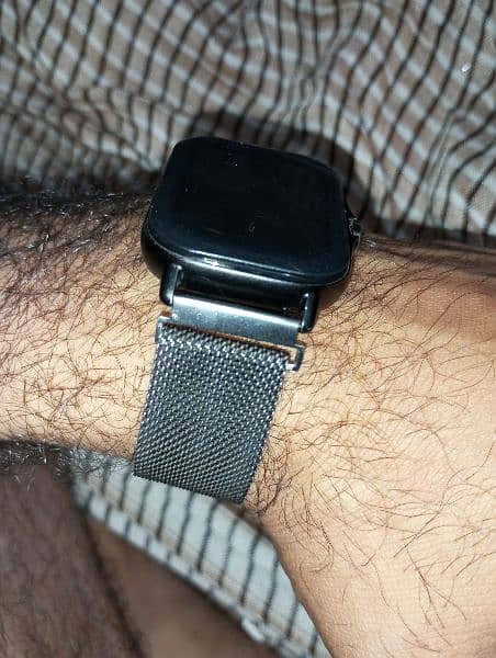 Amzafit gts 2 smart watch. exchange kisi mobile se . 6