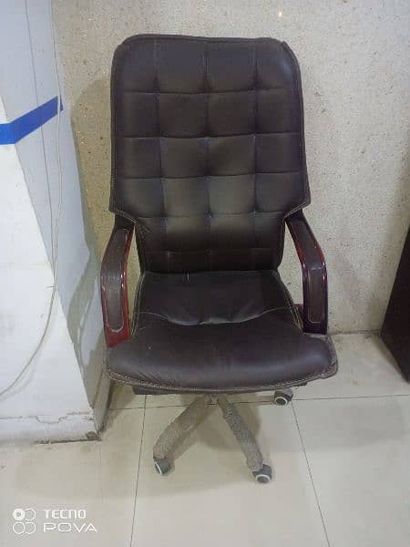 office chair rapir and sale shop in multan 6