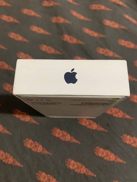 iPhone 15 pro sealed pack 2