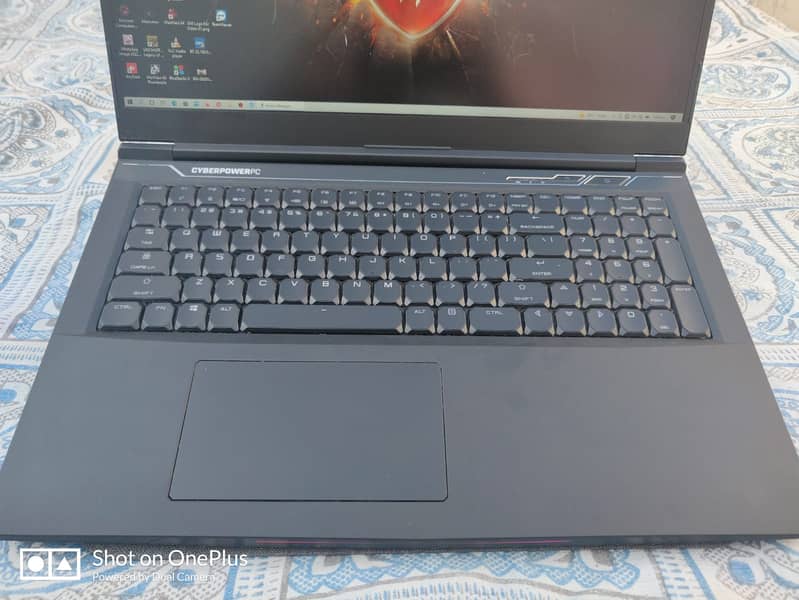 Tracer III 17S SLIM VR - 17.3'' Gaming Laptop with RTX 2080 1