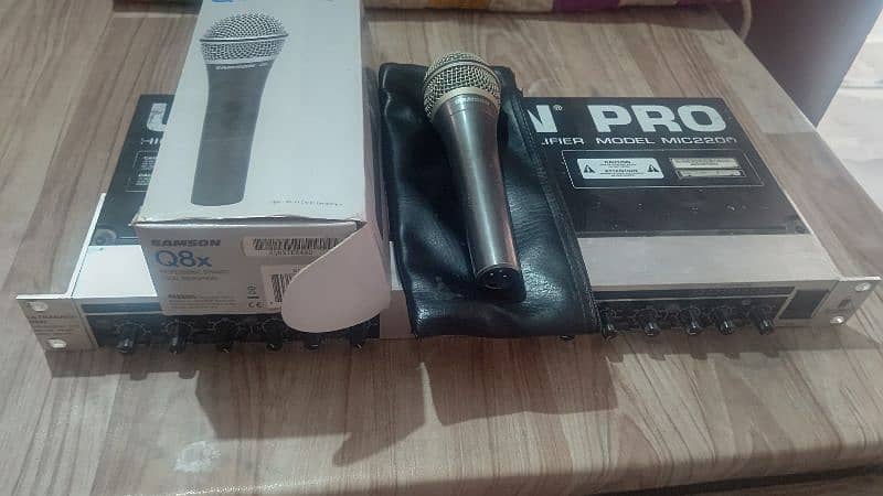 jambo offer : Samson Q8x mic + ultragain pro tube 7